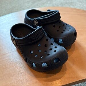 CROCS Kids' Navy Clogs